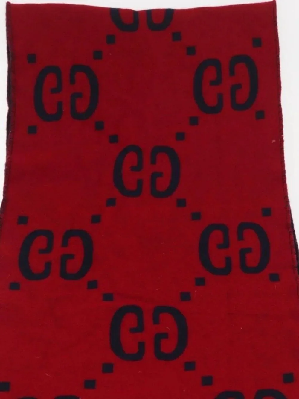 Gucci brand	gucci color	navy